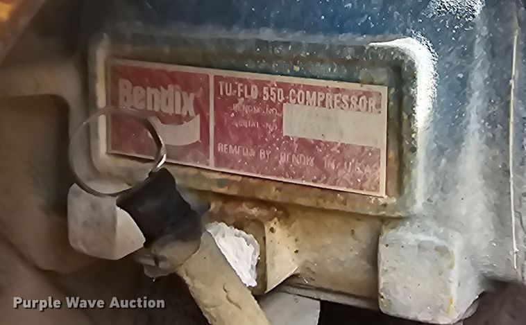 image for item NT9848 1981 Caterpillar 966D  wheel loader