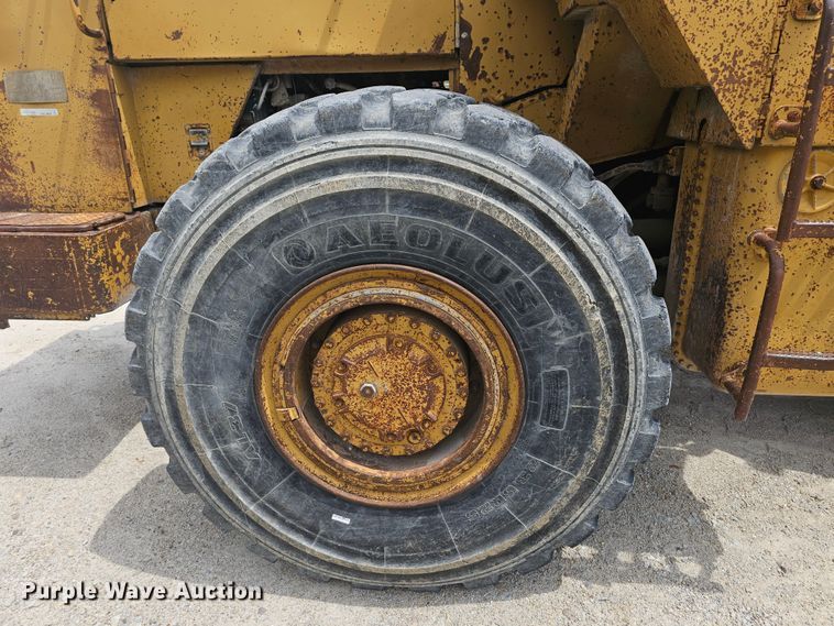 image for item NT9848 1981 Caterpillar 966D  wheel loader