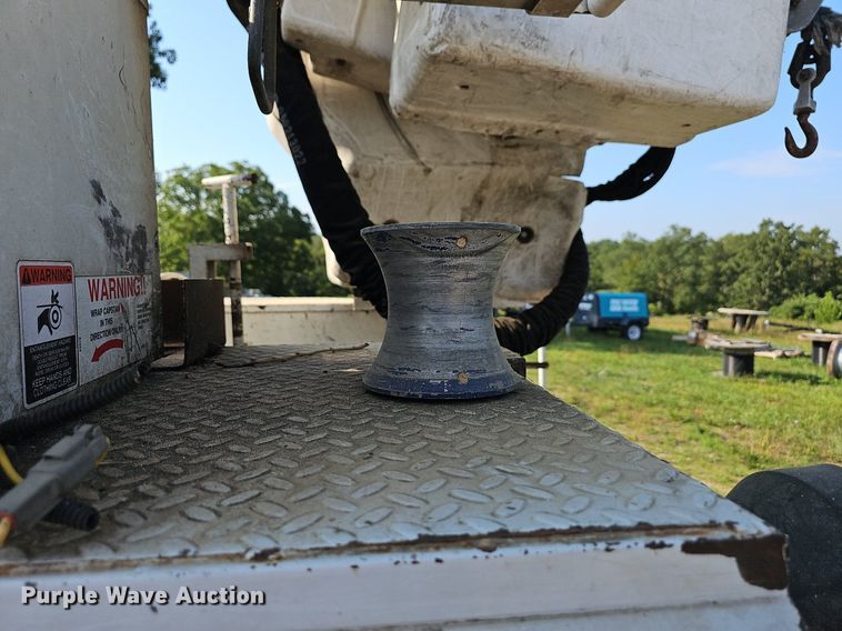 image for item NT9866 2008 Dodge Ram 5500HD  bucket truck