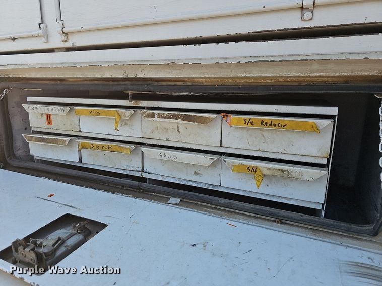 image for item NT9866 2008 Dodge Ram 5500HD  bucket truck