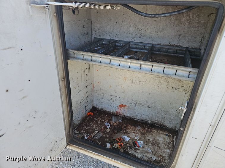 image for item NT9866 2008 Dodge Ram 5500HD  bucket truck