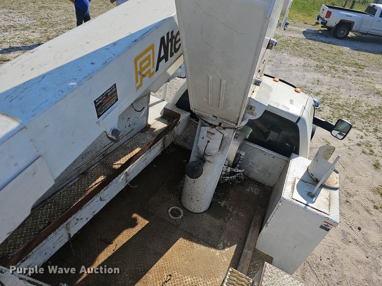 image for item NT9866 2008 Dodge Ram 5500HD  bucket truck