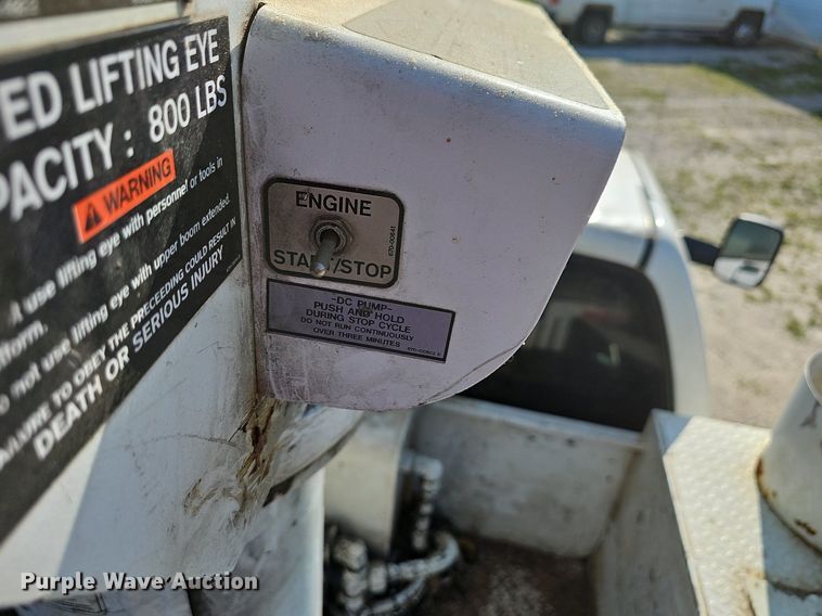 image for item NT9866 2008 Dodge Ram 5500HD  bucket truck