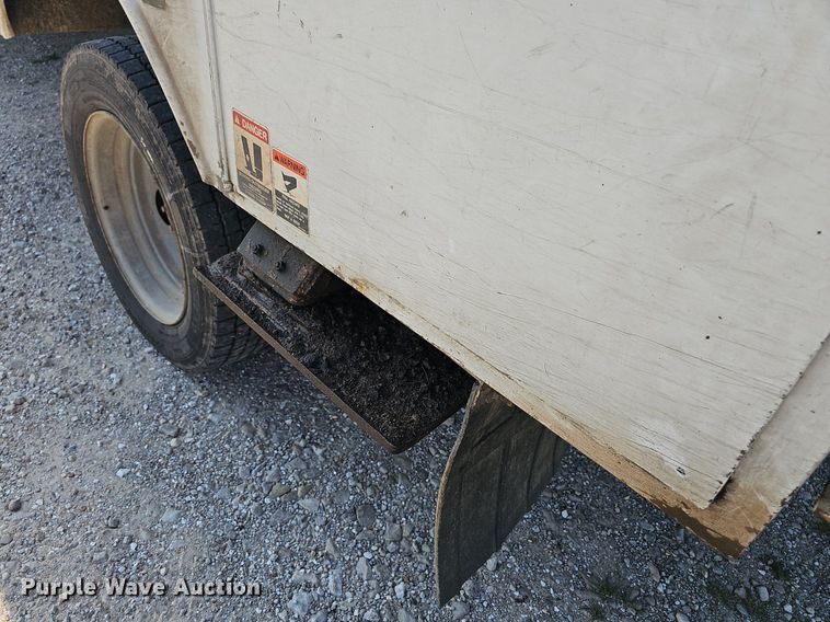 image for item NT9866 2008 Dodge Ram 5500HD  bucket truck