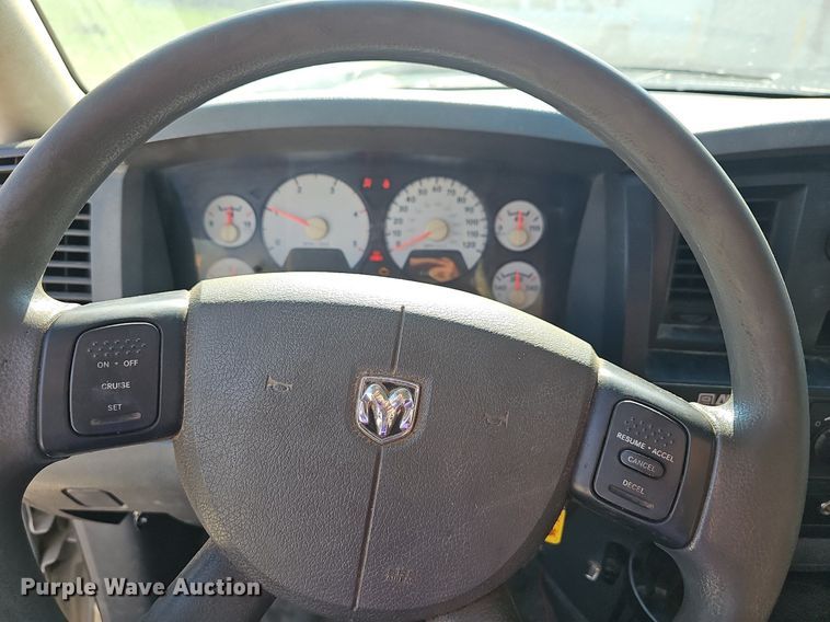 image for item NT9866 2008 Dodge Ram 5500HD  bucket truck