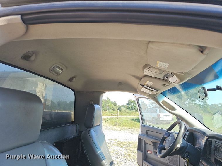 image for item NT9866 2008 Dodge Ram 5500HD  bucket truck