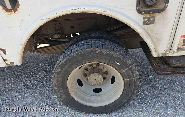 image for item NT9866 2008 Dodge Ram 5500HD  bucket truck