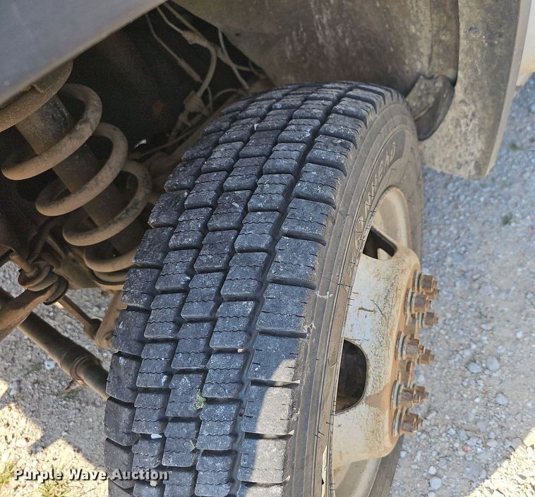 image for item NT9866 2008 Dodge Ram 5500HD  bucket truck