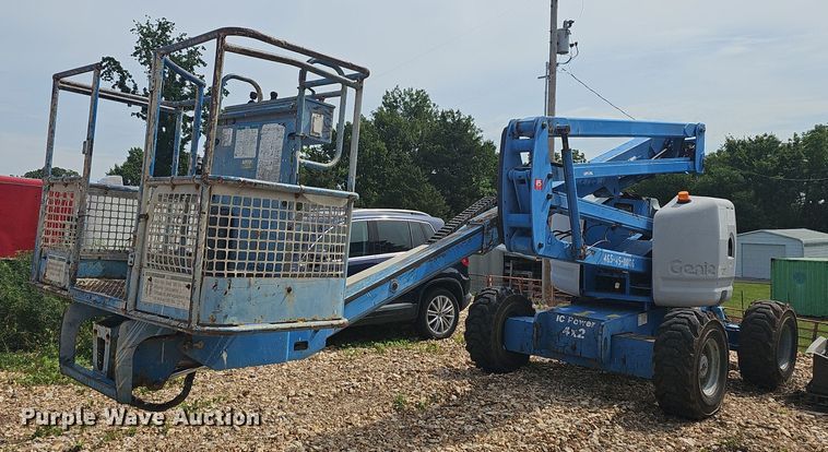image for item NT9870 2000 Genie Z45/25  boom lift
