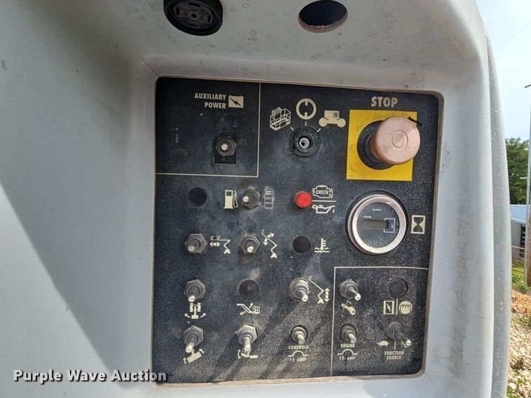 image for item NT9870 2000 Genie Z45/25  boom lift