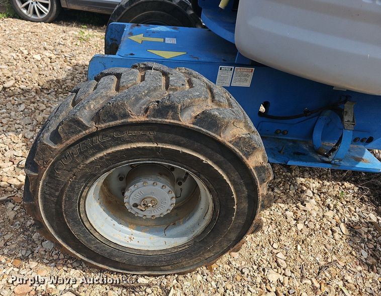 image for item NT9870 2000 Genie Z45/25  boom lift