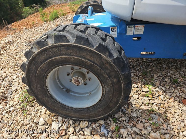 image for item NT9870 2000 Genie Z45/25  boom lift