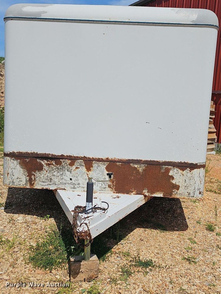 image for item NT9874 1999 W-W  enclosed cargo trailer