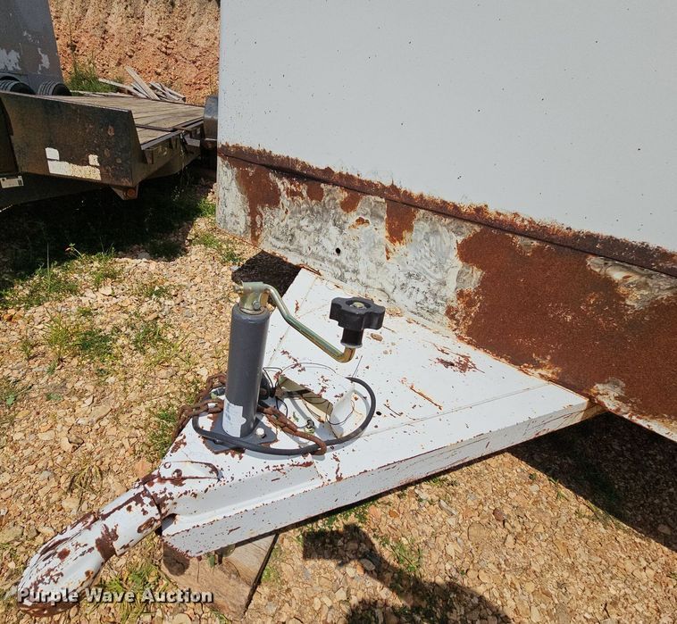 image for item NT9874 1999 W-W  enclosed cargo trailer