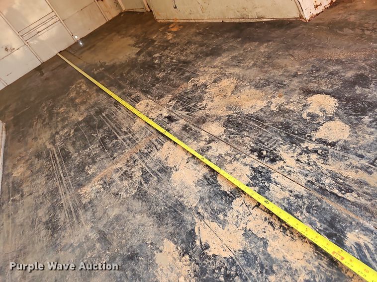 image for item NT9874 1999 W-W  enclosed cargo trailer