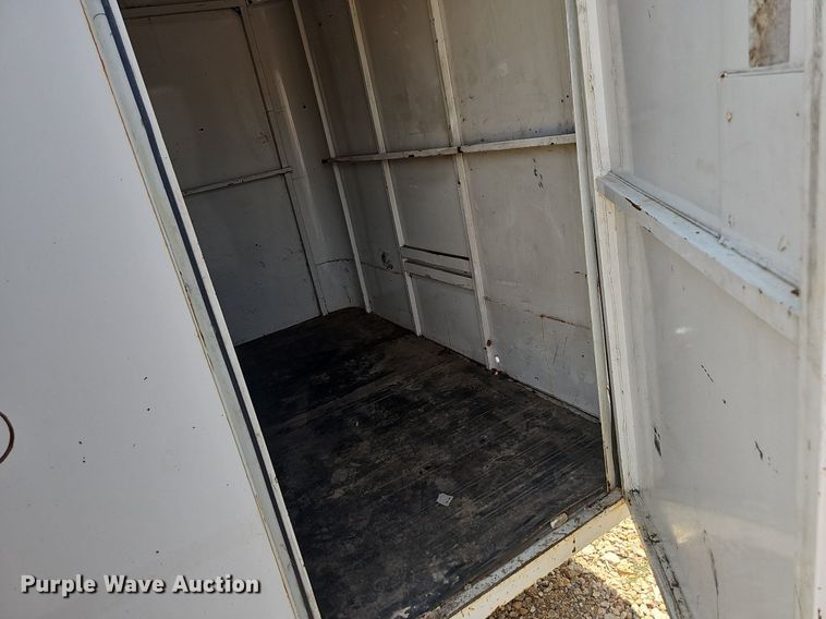 image for item NT9874 1999 W-W  enclosed cargo trailer