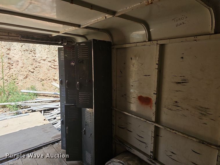 image for item NT9875 2001 W-W  enclosed cargo trailer