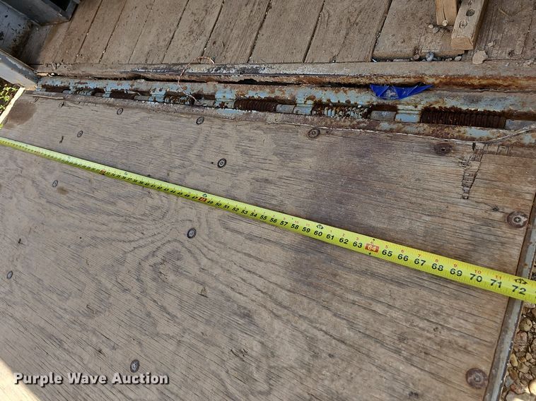 image for item NT9875 2001 W-W  enclosed cargo trailer