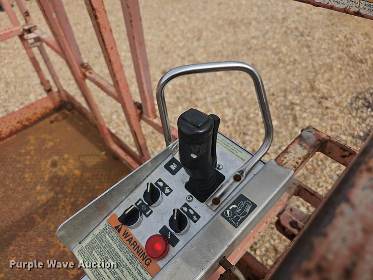 image for item NT9883 Skyjack SJ7027  scissor lift