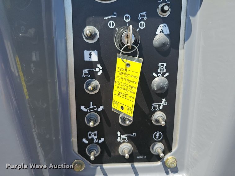 image for item NU9132 2013 Genie Z34/22N  boom lift