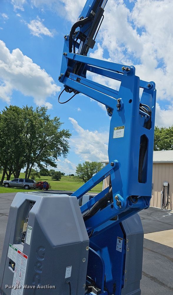 image for item NU9132 2013 Genie Z34/22N  boom lift
