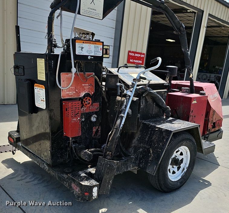 image for item NX9698 2010 Cimline Magma 110  melter applicator