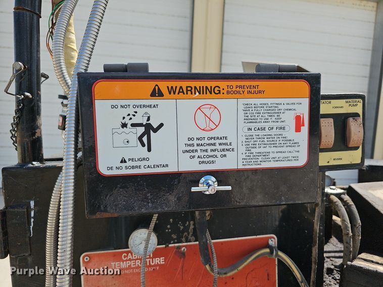 image for item NX9698 2010 Cimline Magma 110  melter applicator