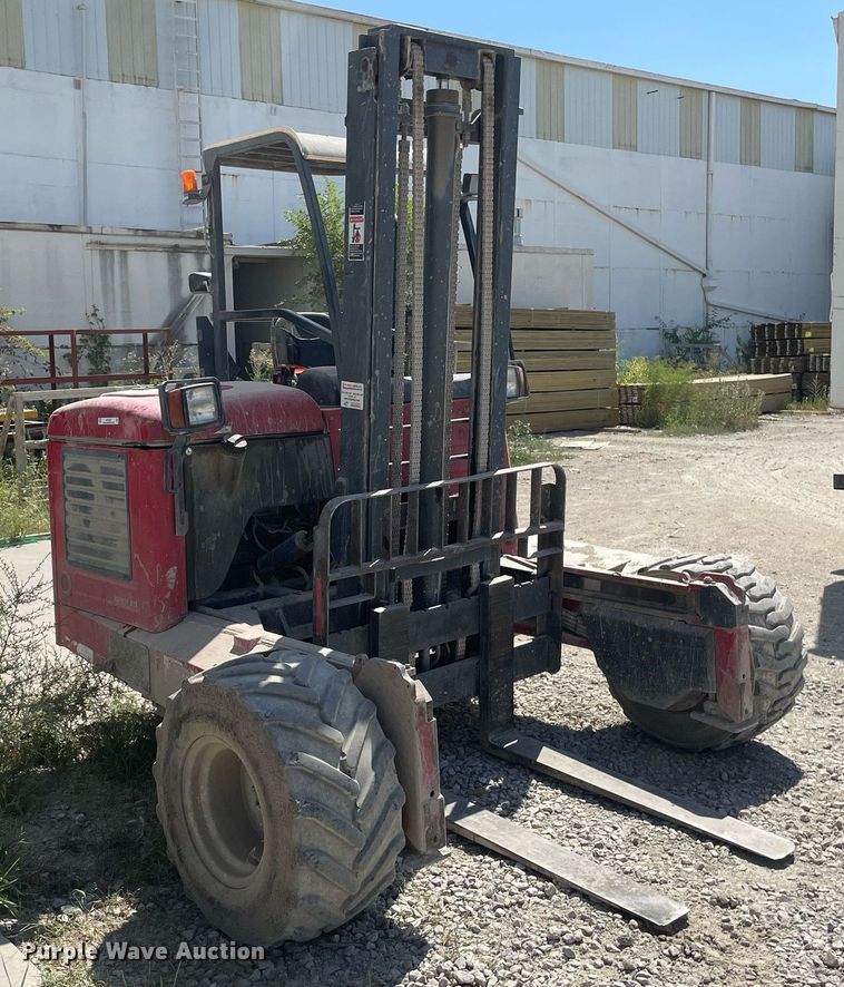 image for item NY9552 2013 Moffett M55  forklift