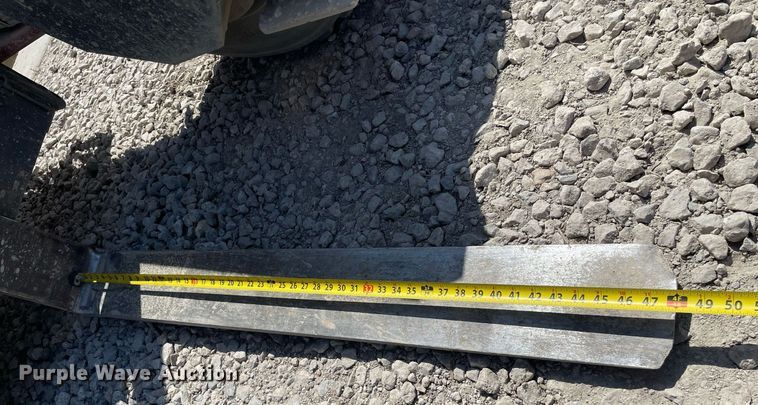 image for item NY9552 2013 Moffett M55  forklift