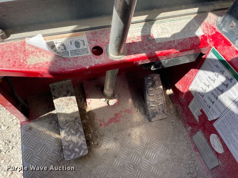 image for item NY9552 2013 Moffett M55  forklift