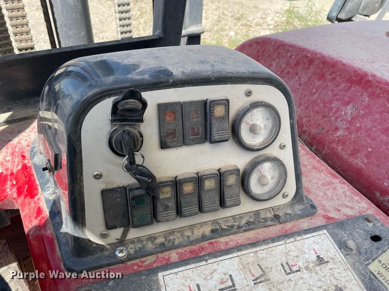 image for item NY9552 2013 Moffett M55  forklift