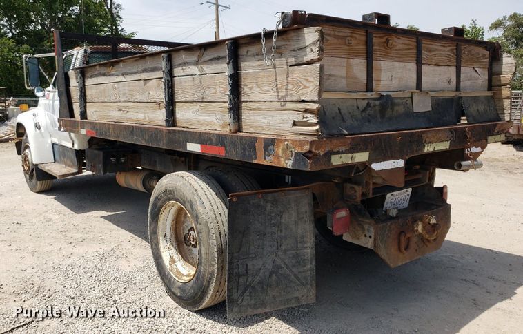 image for item OB9733 1995 Ford F800  dump flatbed truck