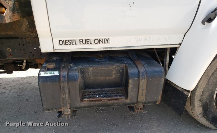 image for item OB9733 1995 Ford F800  dump flatbed truck