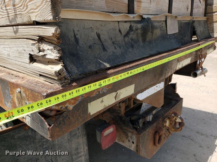 image for item OB9733 1995 Ford F800  dump flatbed truck