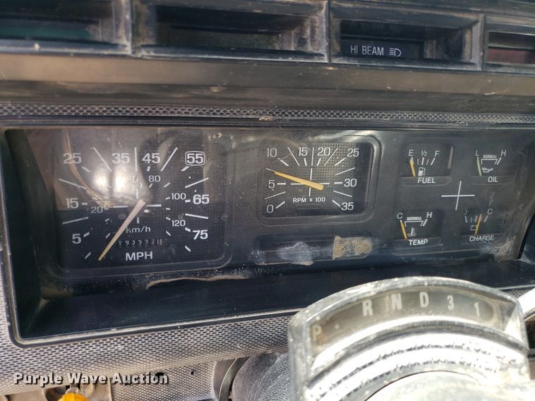 image for item OB9733 1995 Ford F800  dump flatbed truck