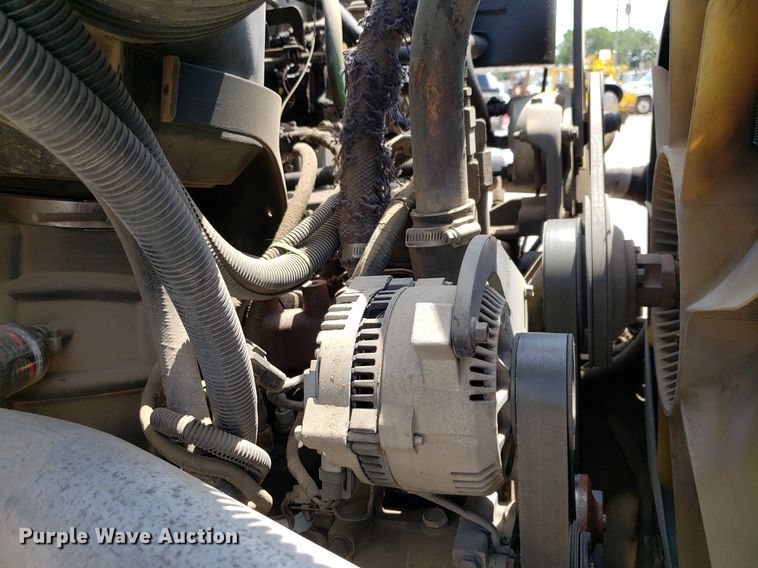 image for item OB9733 1995 Ford F800  dump flatbed truck