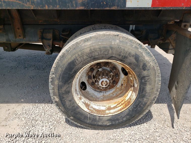 image for item OB9733 1995 Ford F800  dump flatbed truck