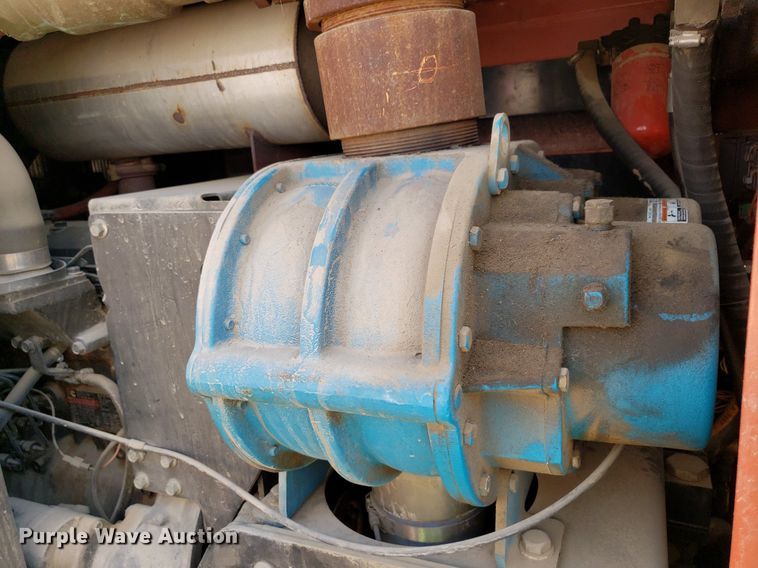 image for item OB9734 2008 Ditch Witch FX60  vacuum excavator