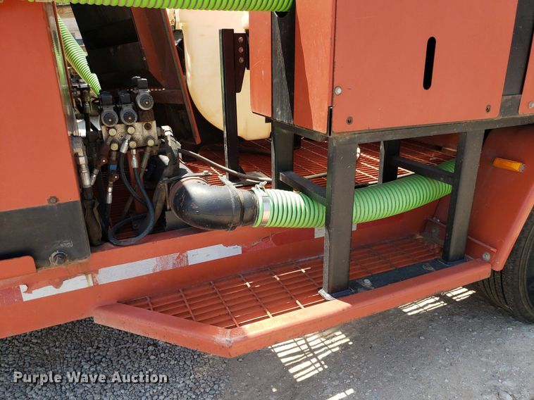 image for item OB9734 2008 Ditch Witch FX60  vacuum excavator