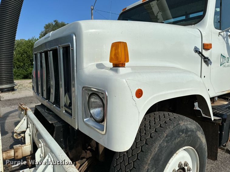 image for item OC9075 1996 International 2554  sewer jetter truck