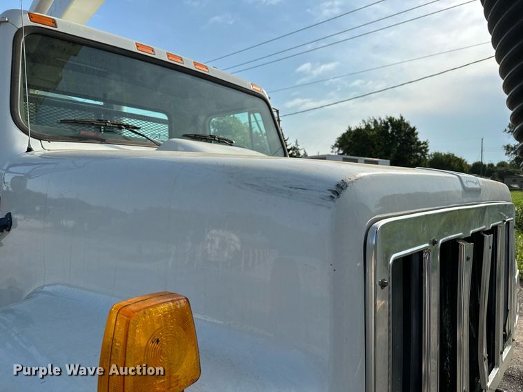 image for item OC9075 1996 International 2554  sewer jetter truck