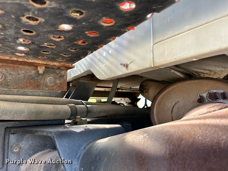 image for item OC9075 1996 International 2554  sewer jetter truck