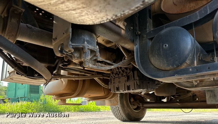 image for item OC9075 1996 International 2554  sewer jetter truck