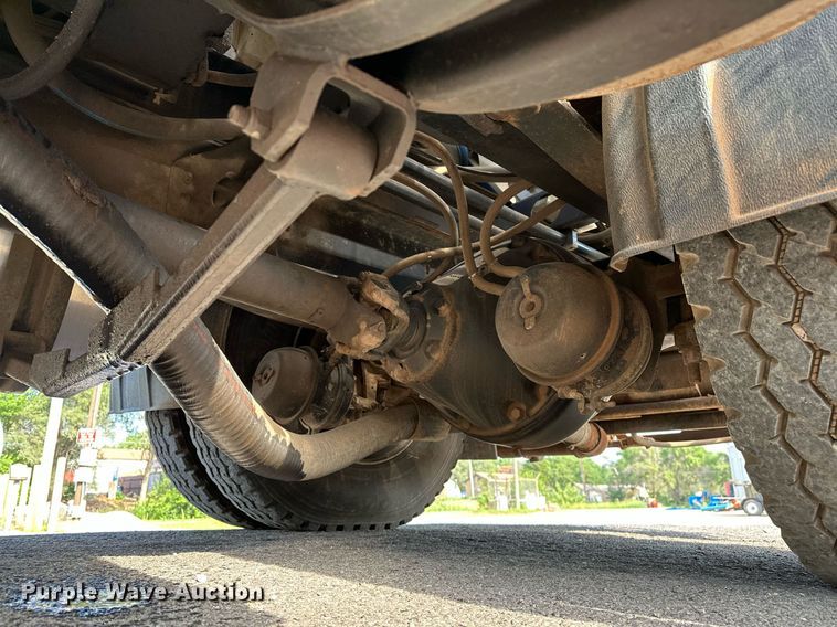 image for item OC9075 1996 International 2554  sewer jetter truck