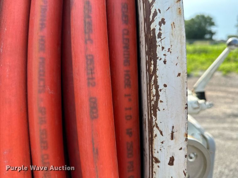 image for item OC9075 1996 International 2554  sewer jetter truck