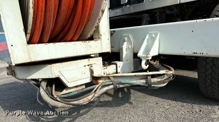 image for item OC9075 1996 International 2554  sewer jetter truck