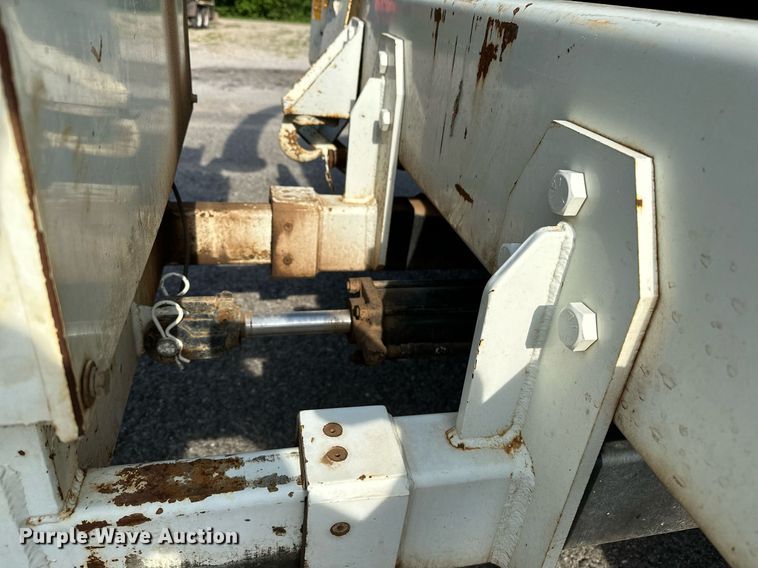 image for item OC9075 1996 International 2554  sewer jetter truck