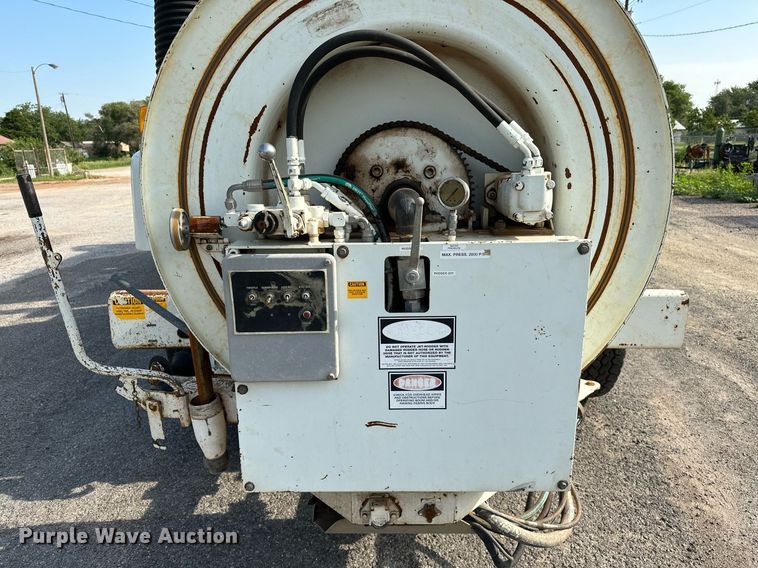 image for item OC9075 1996 International 2554  sewer jetter truck