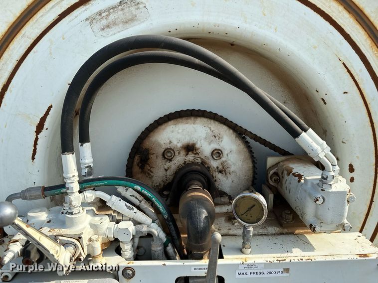 image for item OC9075 1996 International 2554  sewer jetter truck