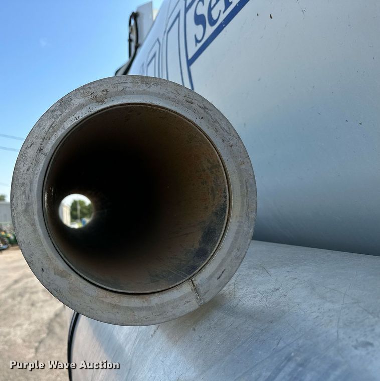 image for item OC9075 1996 International 2554  sewer jetter truck